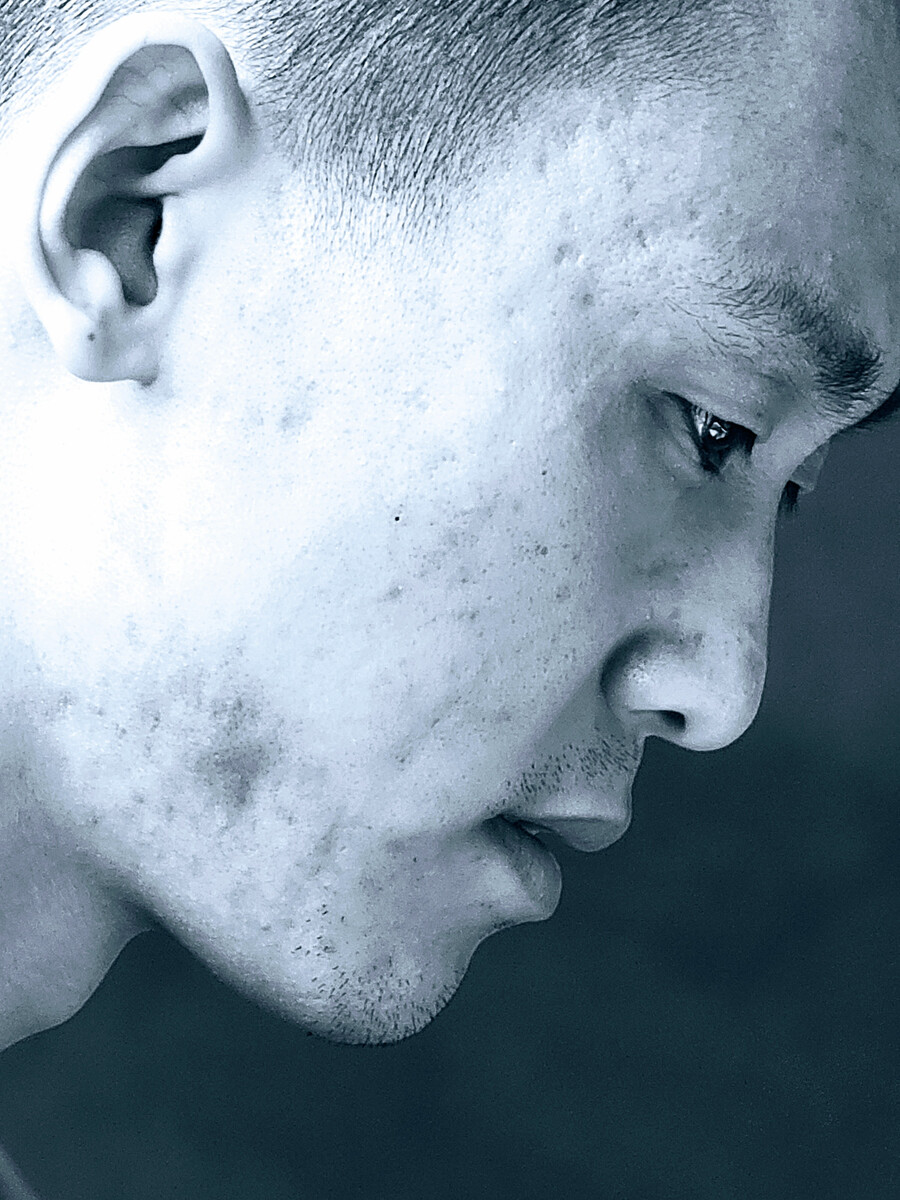 CLOSE view 1