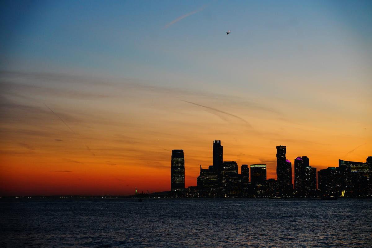 HUDSON RIVER WIND view 1