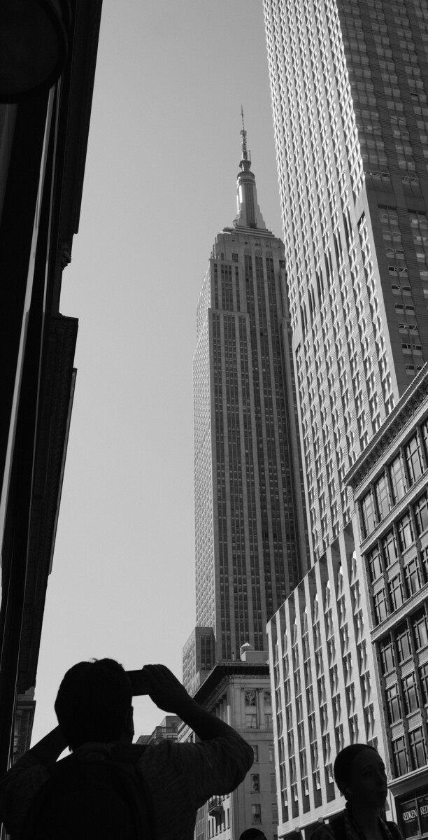 THE TOURIST view 1
